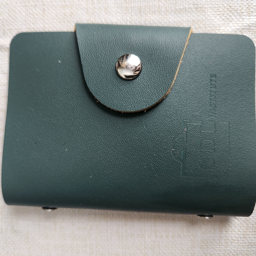NWOT Small Leather green card holder